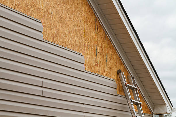 24/7 Emergency Siding experts in Clinton, OH